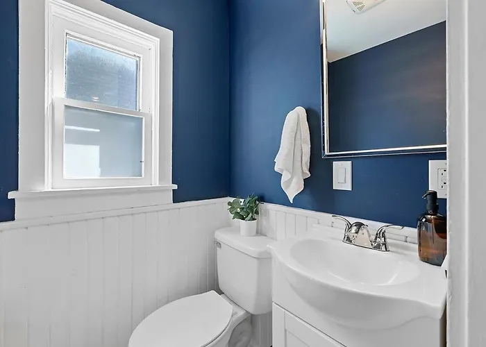 Perfect Location-short North Huge4-car Garage Columbus